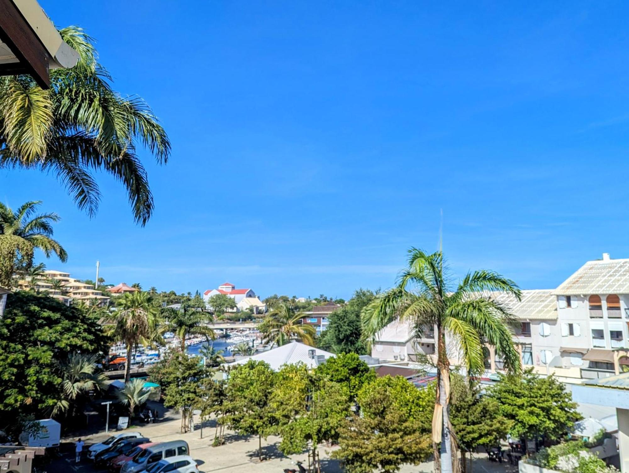 Apartamento Cap Saint Gilles - T3 Vue Sur Le Port Exterior foto